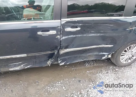 2014 Chrysler Town & Country Touring L from USA, damaged, VIN 2C4RC1CG0ER107401